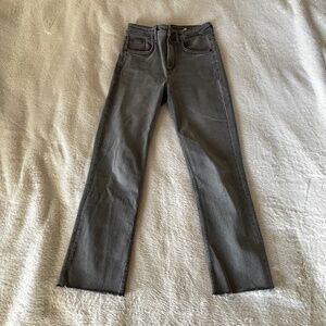 ZARA Women’s Straight Leg Gray Jeans Size 2